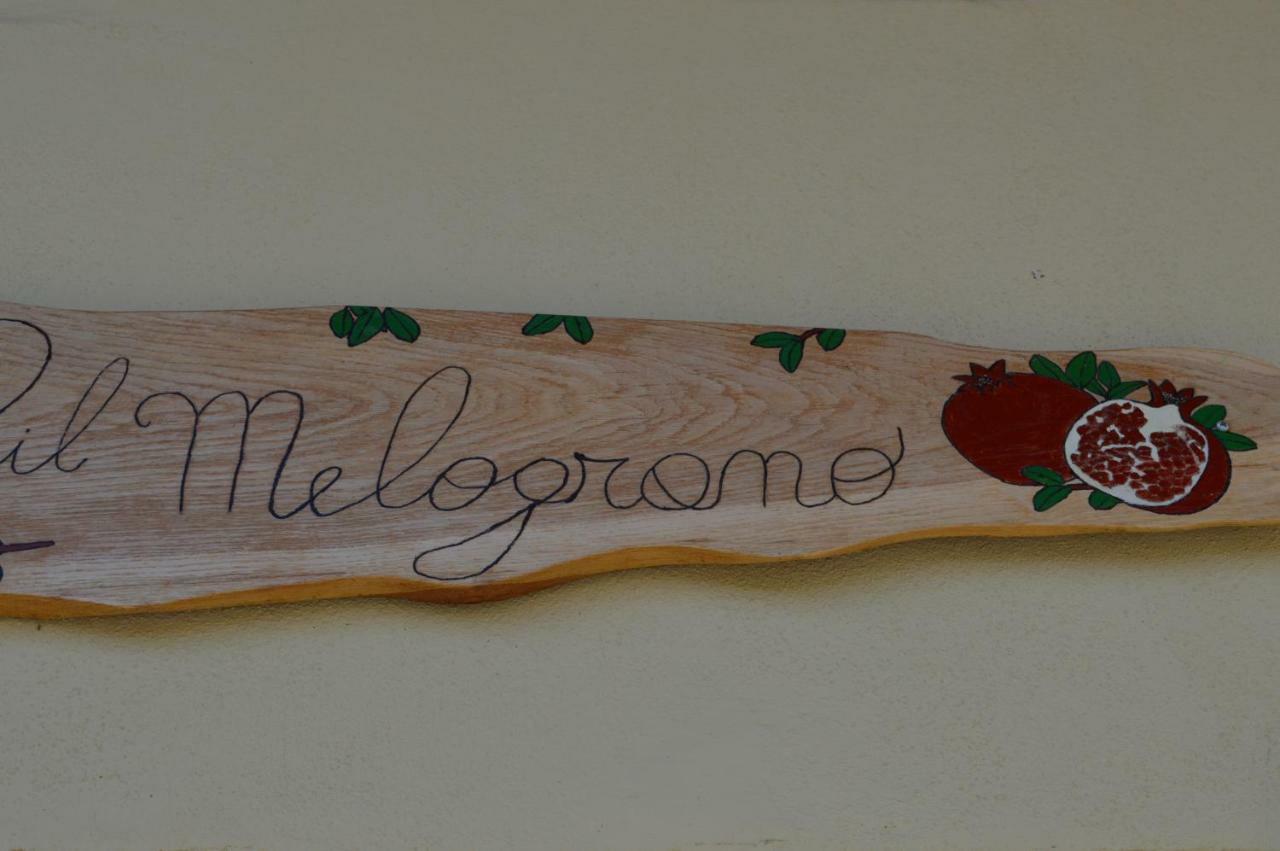 Il Melograno Apartament Roe Esterno foto